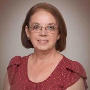 Meet your Posher, Elaine